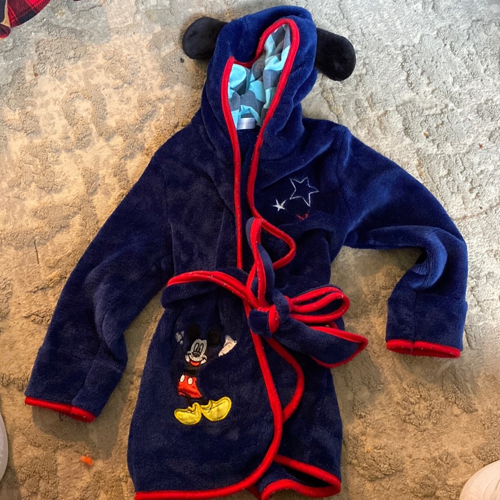 Mickey Mouse bathrobe